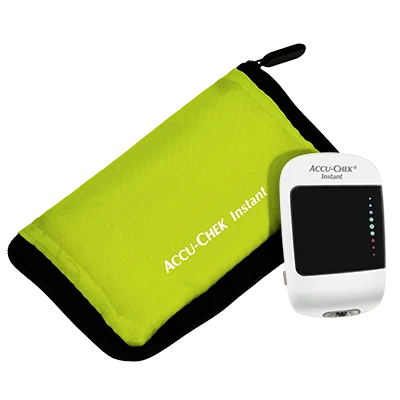 Zielone etui glukometr Accu-Chek Instant